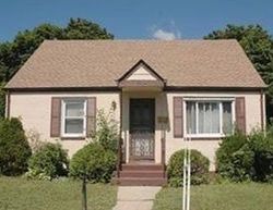 Pre-foreclosure in  UNION DR Uniondale, NY 11553