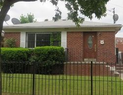 Pre-foreclosure in  PARK HILL LN Staten Island, NY 10304