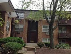 Pre-foreclosure Listing in KEARSING PKWY APT F MONSEY, NY 10952