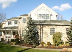  Woody Ln, Oakdale NY
