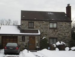 Pre-foreclosure in  WYATT RD Garden City, NY 11530