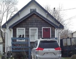 Pre-foreclosure Listing in OAK ST AMITYVILLE, NY 11701