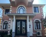 Pre-foreclosure Listing in 67TH RD FOREST HILLS, NY 11375