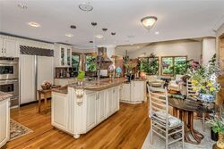 Pre-foreclosure in  MADISON AVE Glen Cove, NY 11542