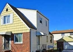 Pre-foreclosure Listing in 120TH AVE SAINT ALBANS, NY 11412