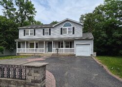  Mount Ave, Wyandanch NY