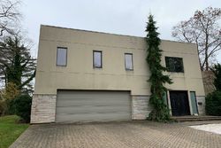 Pre-foreclosure Listing in KEENE LN WOODMERE, NY 11598