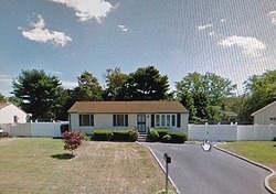 Pre-foreclosure in  E SYCAMORE ST Central Islip, NY 11722