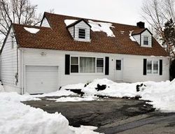 Pre-foreclosure Listing in PARKWAY PL YORKTOWN HEIGHTS, NY 10598