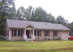 Pre-foreclosure in  MOCCASIN TRL Weems, VA 22576