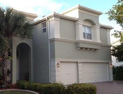 Pre-foreclosure in  SW 170TH AVE Hollywood, FL 33027