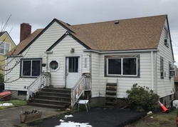 Pre-foreclosure in  S C ST Tacoma, WA 98408