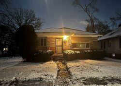 Pre-foreclosure in  GREELEY ST Highland Park, MI 48203