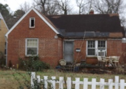 Pre-foreclosure in  FAXON AVE Memphis, TN 38122