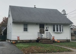 Pre-foreclosure in  BERGEN BLVD Little Falls, NJ 07424
