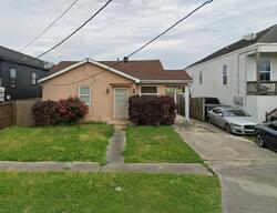 Pre-foreclosure in  FRANKFORT ST New Orleans, LA 70122