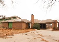 Pre-foreclosure Listing in N LAKEVIEW MANOR DR BETHANY, OK 73008