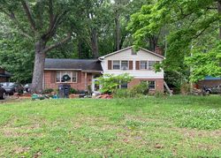 Pre-foreclosure in  RADCLIFF CIR Durham, NC 27713