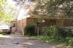 Pre-foreclosure in  OAK DR Mobile, AL 36617