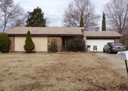 Pre-foreclosure in  RAPIER DR Horn Lake, MS 38637