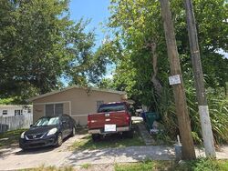 Pre-foreclosure in  NE 111TH ST Miami, FL 33161