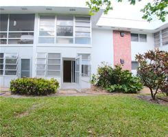 Pre-foreclosure Listing in SE OCEAN BLVD APT M3 STUART, FL 34996