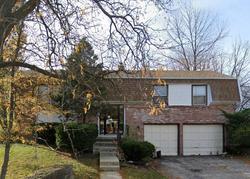 Pre-foreclosure in  HAMPSHIRE LN Bolingbrook, IL 60440