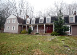Pre-foreclosure in  SEMINOLE DR Ringwood, NJ 07456