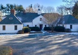 Pre-foreclosure in  OLD PARISH RD Darien, CT 06820