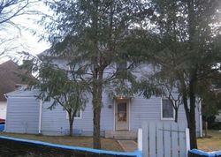 Pre-foreclosure in  PARIS AVE Gloucester City, NJ 08030