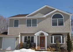 Pre-foreclosure in  LOMBARDY BLVD Bay Shore, NY 11706