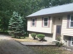 Pre-foreclosure Listing in SUSAN DR POUGHQUAG, NY 12570