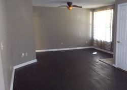 Pre-foreclosure in  GLEN ST Jacksonville, FL 32254
