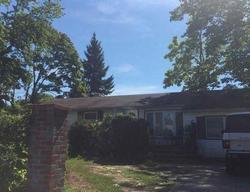Pre-foreclosure in  COLUMBUS AVE Central Islip, NY 11722