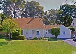 Pre-foreclosure Listing in IRVING ST WESTBURY, NY 11590
