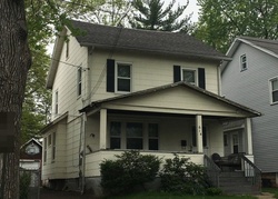 Pre-foreclosure in  WALNUT ST Roselle, NJ 07203