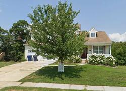 Pre-foreclosure in  WATERS EDGE DR Tuckerton, NJ 08087