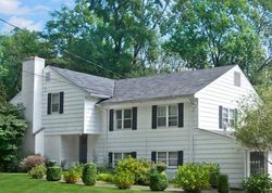 Pre-foreclosure in  HUNTING RIDGE RD Greenwich, CT 06831