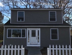 Pre-foreclosure Listing in E CHERRY ST CENTRAL ISLIP, NY 11722