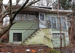 Pre-foreclosure in  HILLCREST DR Cortlandt Manor, NY 10567