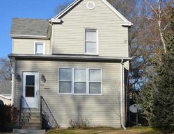 Pre-foreclosure in  UNION ST Bloomington, IL 61701