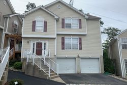  Brock Ln, Hackettstown NJ
