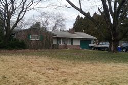 Pre-foreclosure in  HUNSBERGER LN Harleysville, PA 19438