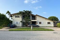 Pre-foreclosure in  SW 76TH ST Miami, FL 33173