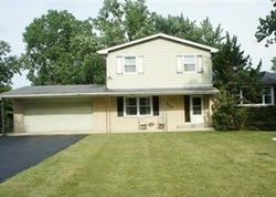  N Adelphi Ave, Waukegan IL