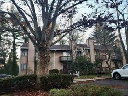 Pre-foreclosure Listing in TROWBRIDGE LN CLEMENTON, NJ 08021