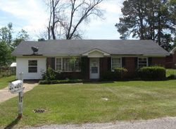 Pre-foreclosure in  GIPSON ST Prattville, AL 36066