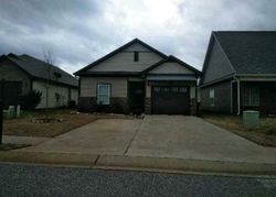 Pre-foreclosure in  UNION STATION DR Calera, AL 35040