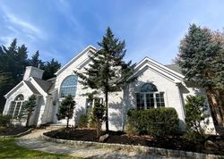 Pre-foreclosure in  ACKERMAN DR Mahwah, NJ 07430