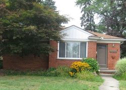 Pre-foreclosure Listing in BRADY REDFORD, MI 48239